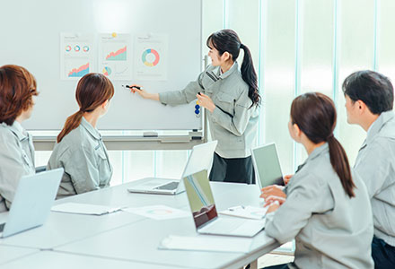 教育情報の提供及び研修事業の実施